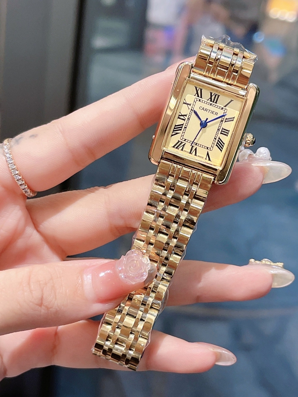 ブランド時計背面デザイン